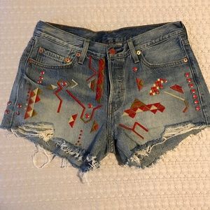 RARE Levi's cut off studded shorts from Germany 28