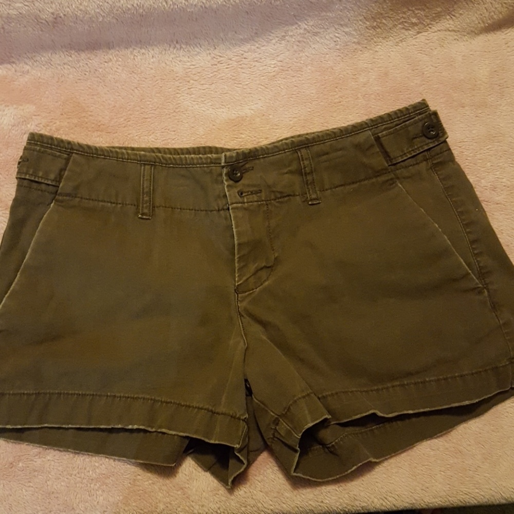 Brown shorts
