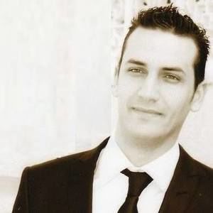 Meet your Posher, Moncef