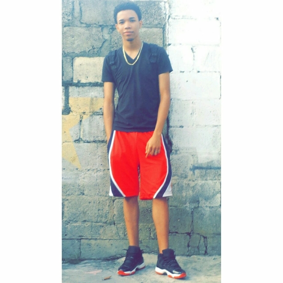 Meet your Posher, Aaron - Picture 1 of 1