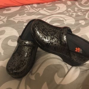Dansko XP nursing shoes!!