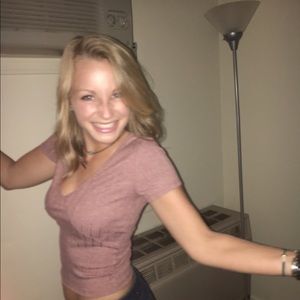 Meet your Posher, Kenzie