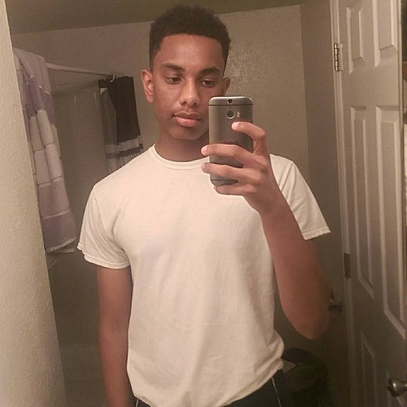 Meet your Posher, Sam - Picture 1 of 1