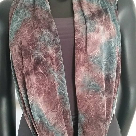 Infinity Scarf - Picture 3 of 3