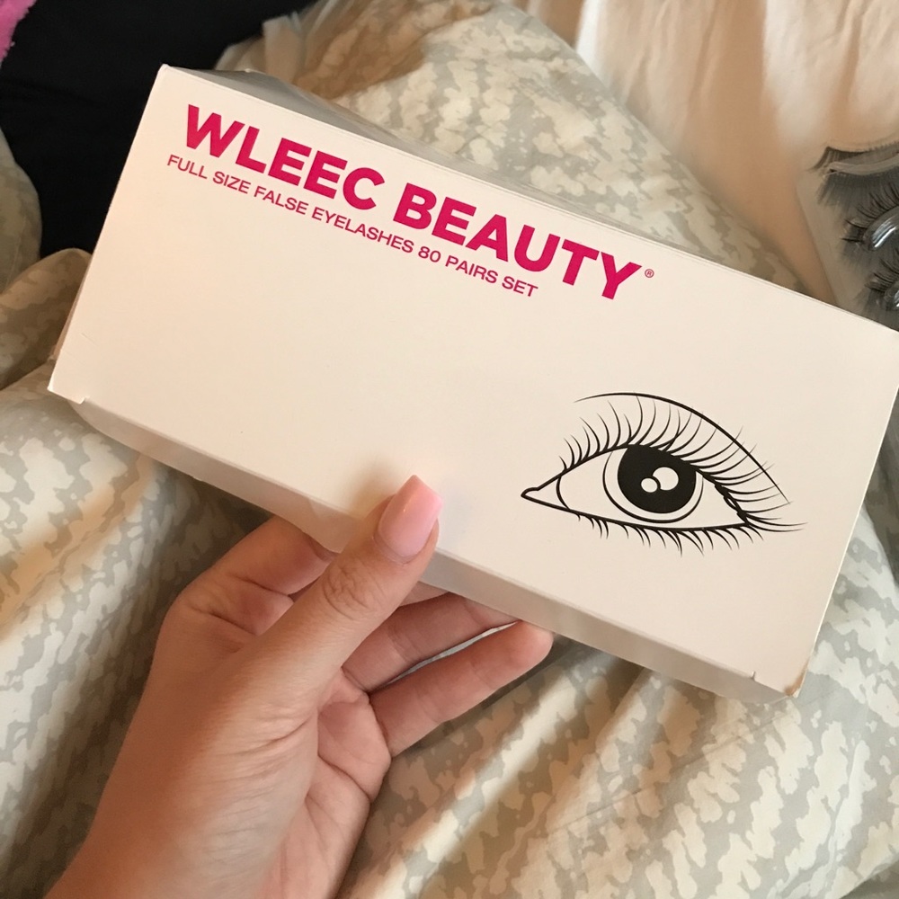 80 pairs of lashes from WLEEC BEAUTY