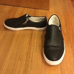 Steve Madden slip on sneakers