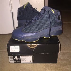 Size 4 Y Air Jordan 13 Retro (GS)