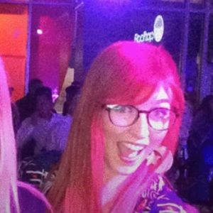 Meet your Posher, Caitlin