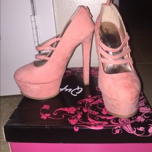 Size 5.5 Heels