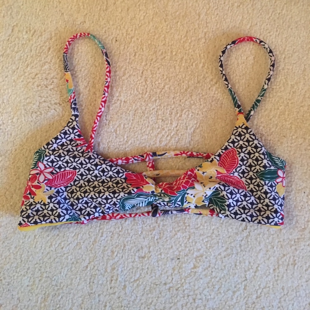 Bikini top