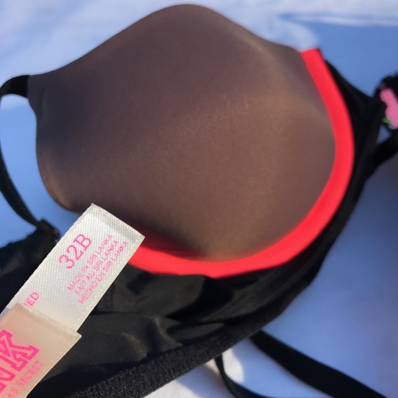 Victoria's Secret Pink Bras - Picture 5 of 7