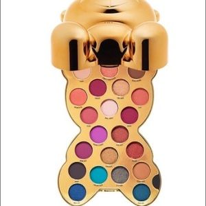 Moschino Bear Eyeshadow Palette