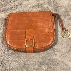 🔥Price Drop! 🔥Michael Kors crossbody saddle bag!