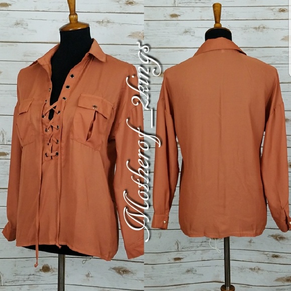 💥LAST ONE🏆HOST PICK🏆RUST/BROWN "LACE UP" BLOUSE - Picture 3 of 5