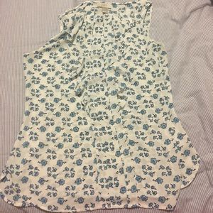 Flowered Sleeveless Blouse