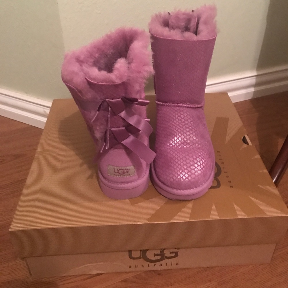 Bailey bow Ugg boots