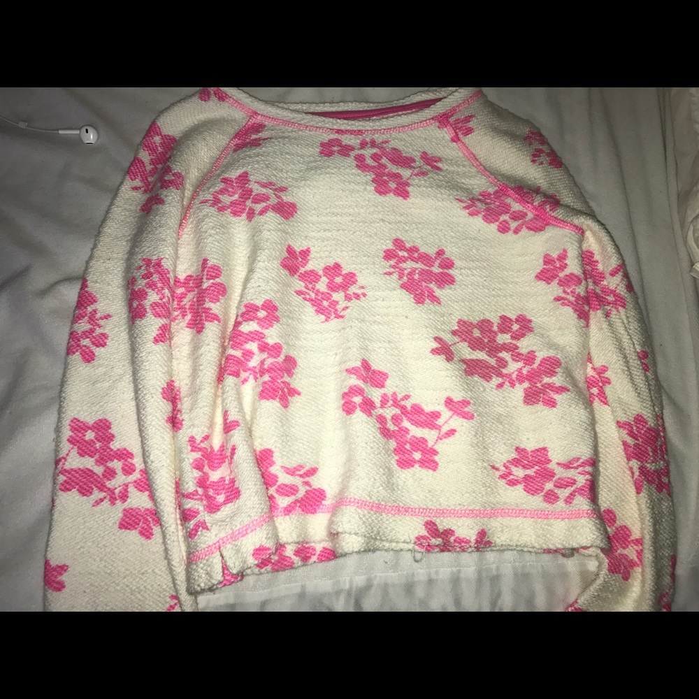 Floral print long sleeve shirt :)