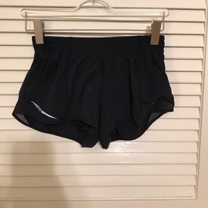 Hotty hot short II 2.5 inch inseam NAVY