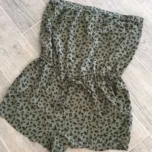Forever 21 strapless romper