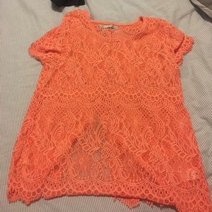 Lace tee with back slit