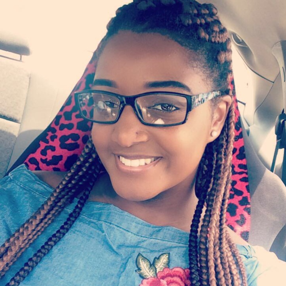 Meet your Posher, Dontashia