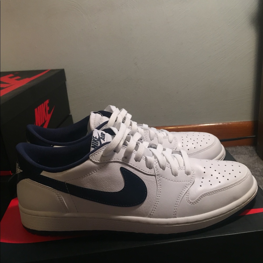 Jordan 1 low navy