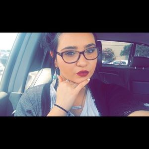 Meet your Posher, Kylee