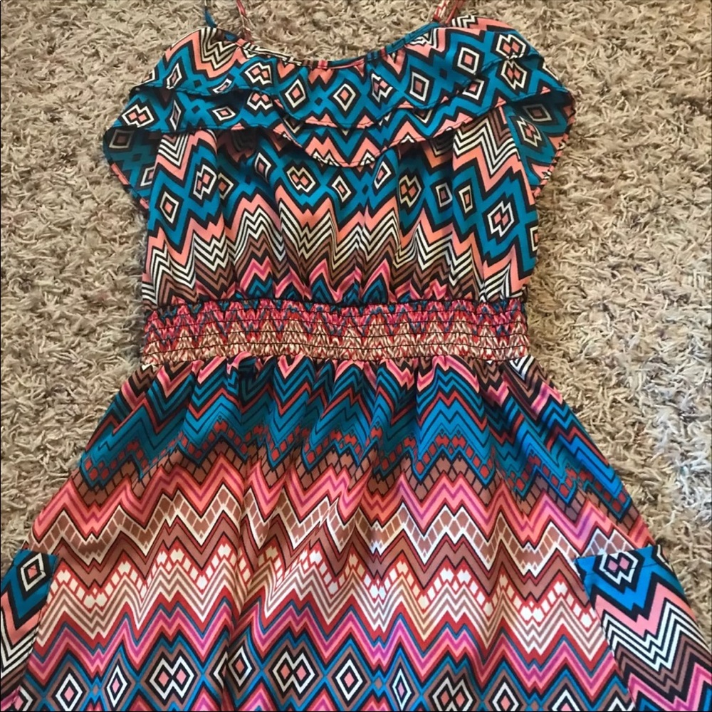 Pattern dress - Picture 2 of 3