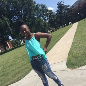 Meet your Posher, Kiana