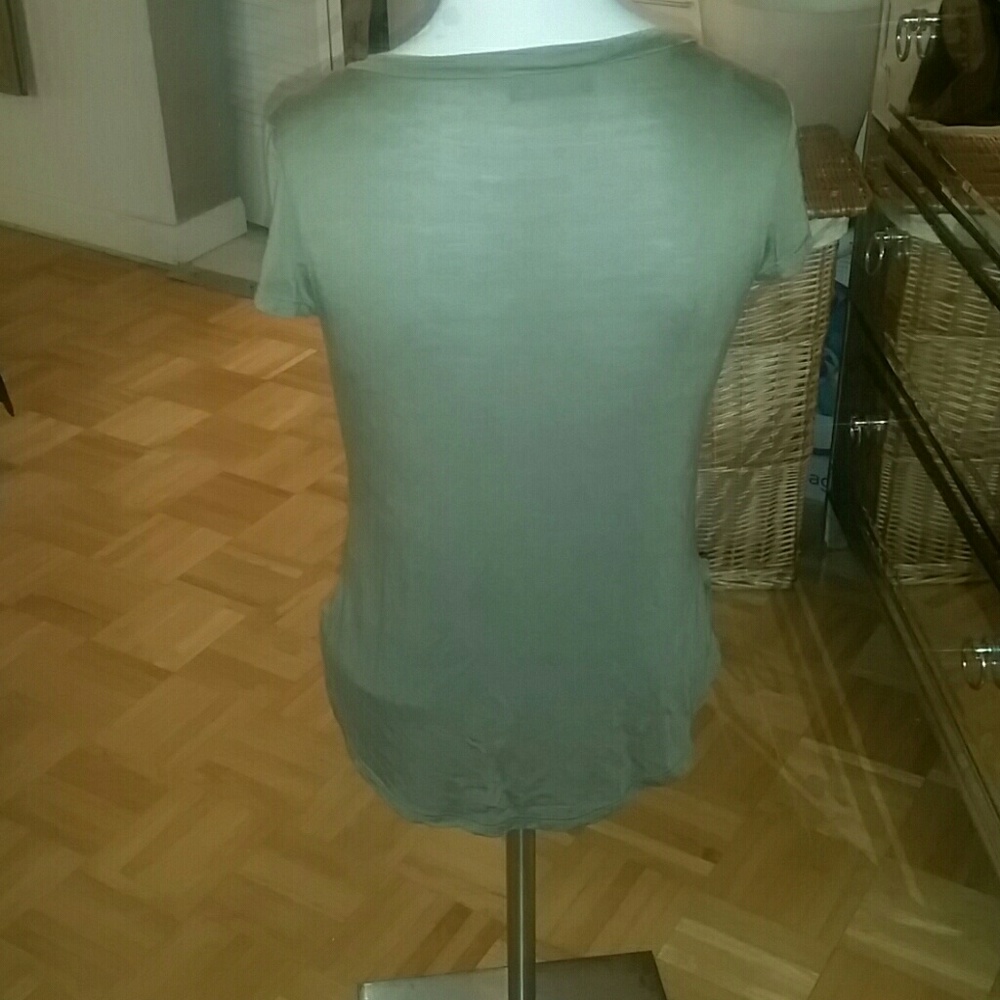 Distressed tee - Picture 2 of 4