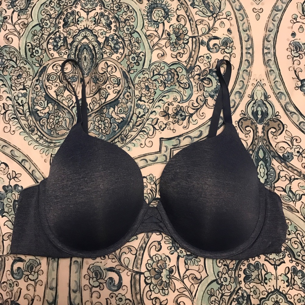 Victoria's Secret Tshirt bra ||38C||