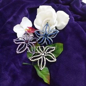 Set of 3 crystal hairclips (white, blue, lavender)