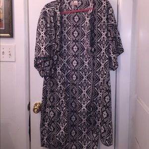 Size M Black and White Cover up/ Light Sweater