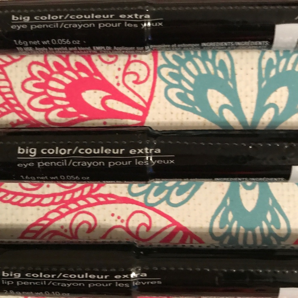 Avon Big Color Extra Eye & Lip Pencils (3 items) - Picture 2 of 2