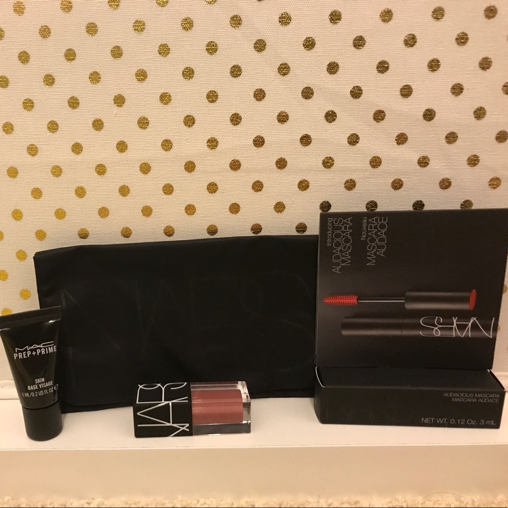 Nars and MAC Gift Set!