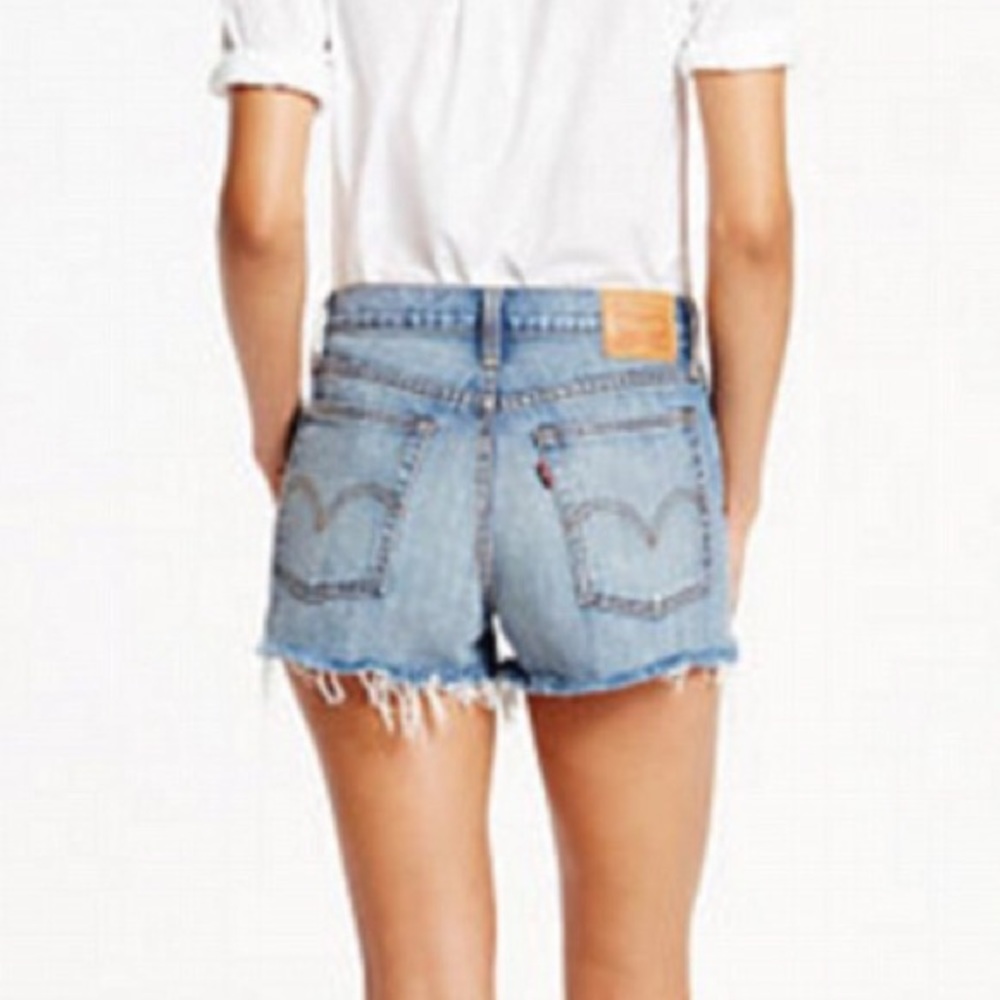Authentic Levi's Wedgie Fit Shorts