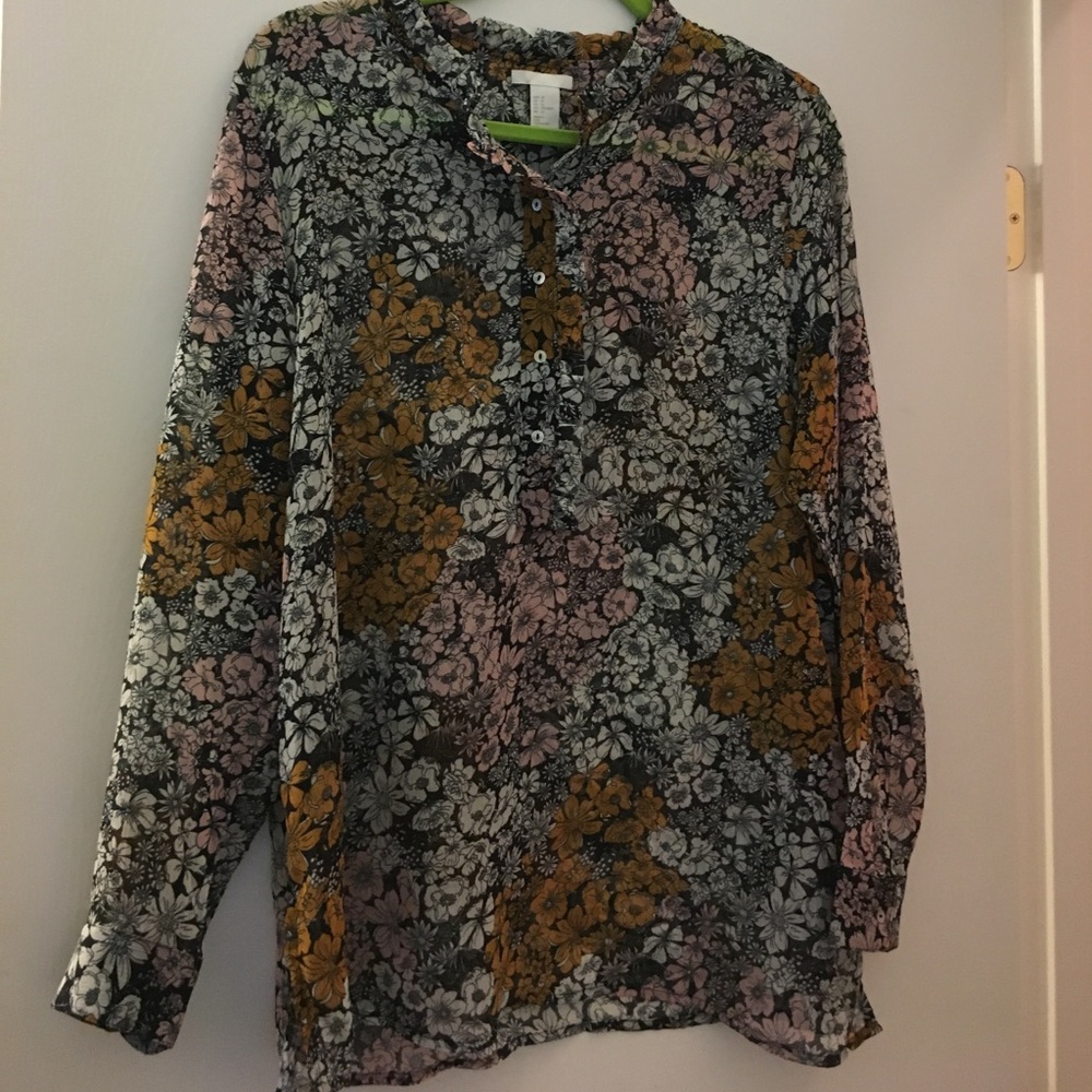 H&M floral sheer blues ruffled placket 14