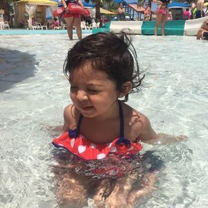 Meet your Posher, Val