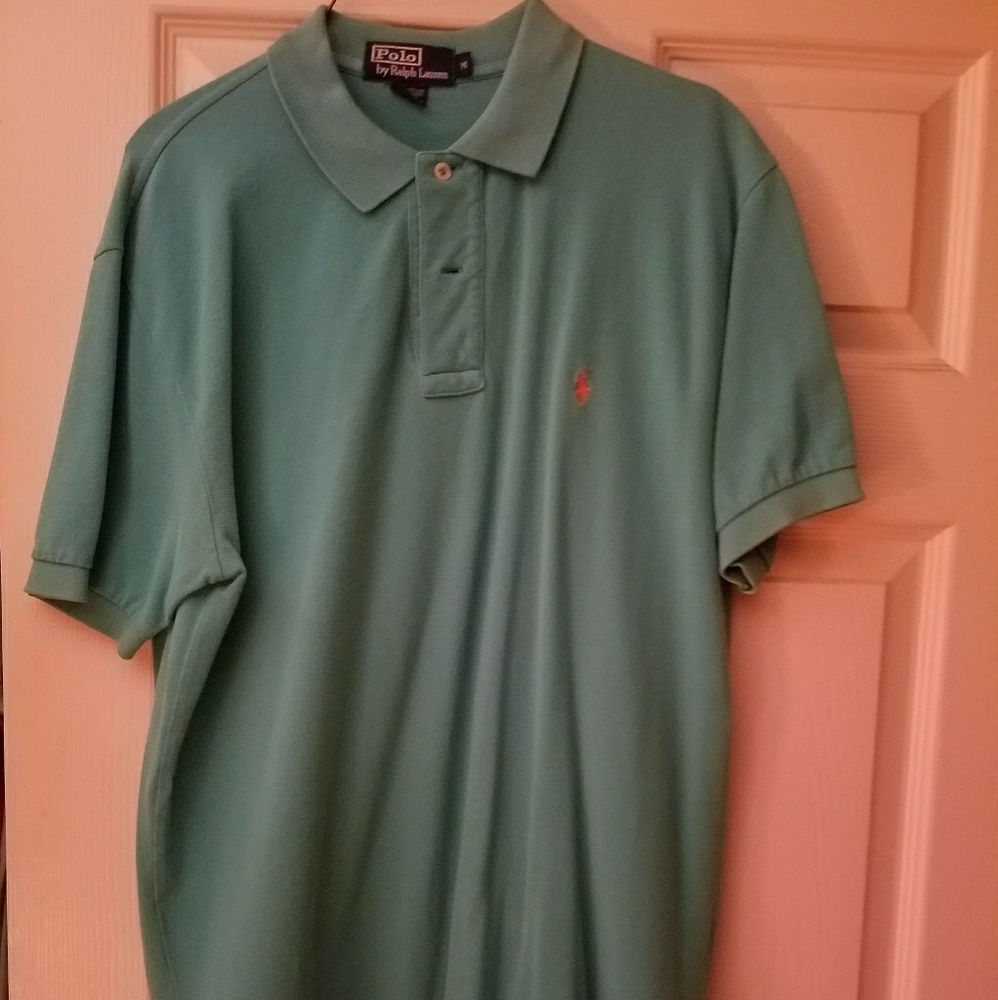 Men's medium polo shirt