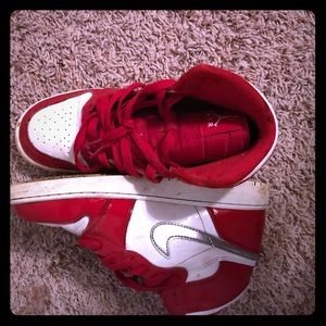 jordan retro 1's