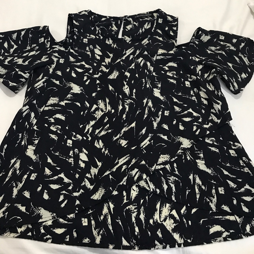 Harlowe & Graham cold shoulder-dropped tee.