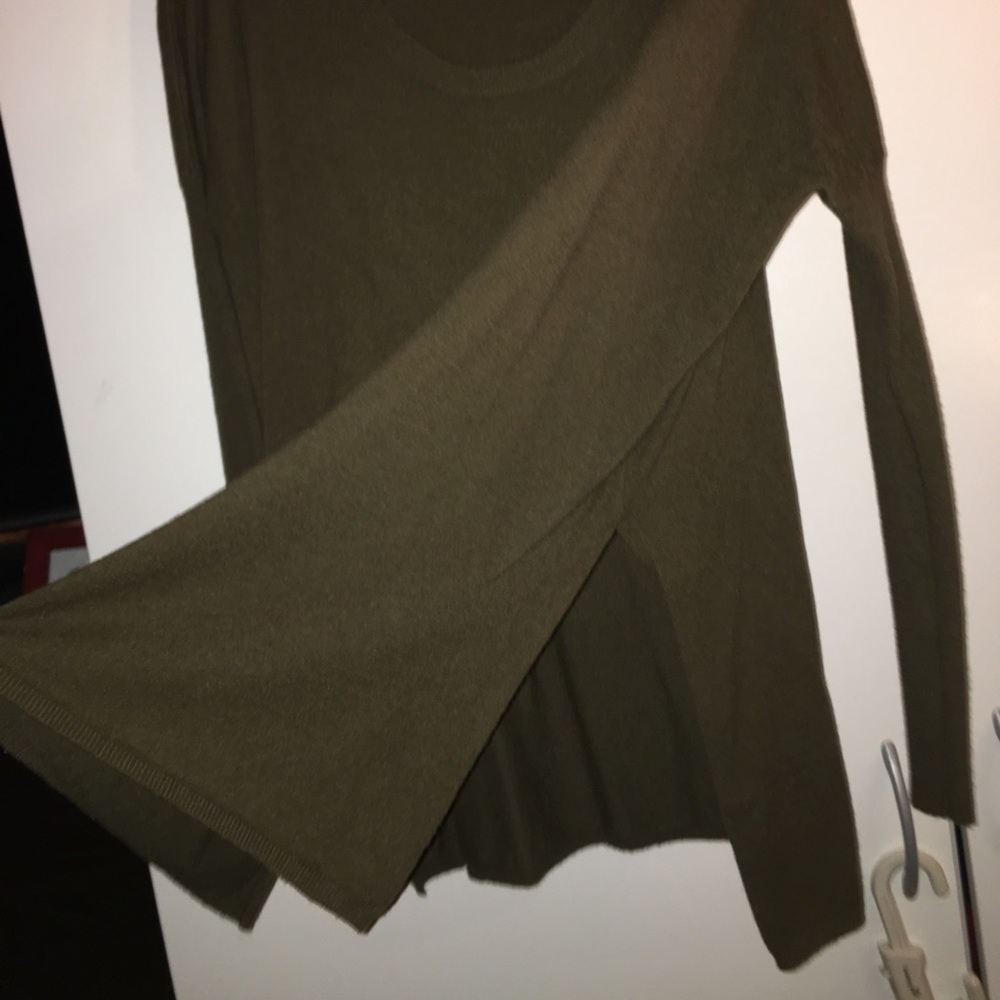 Long Sleeve Soft Sweater - Picture 4 of 7