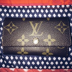 Louis Vuitton Monogram 6 Key Holder
