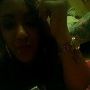 Meet your Posher, Norma