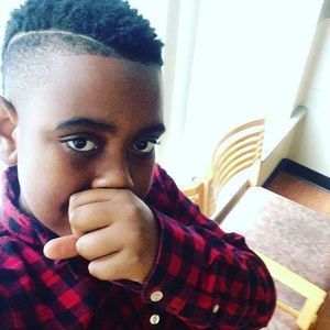 Meet your Posher, Devonte