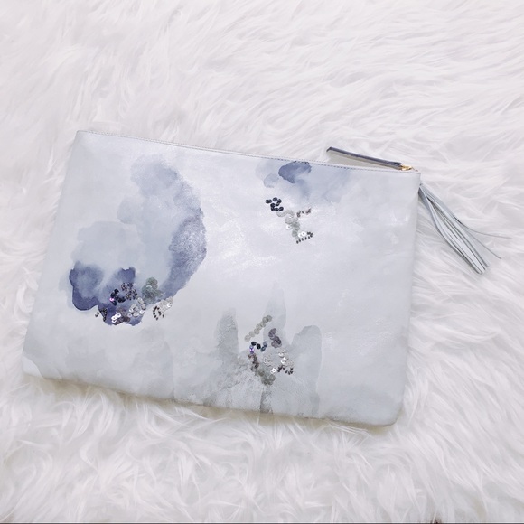 SEE NEW LISTING IN MY CLOSET - Picture 2 of 4