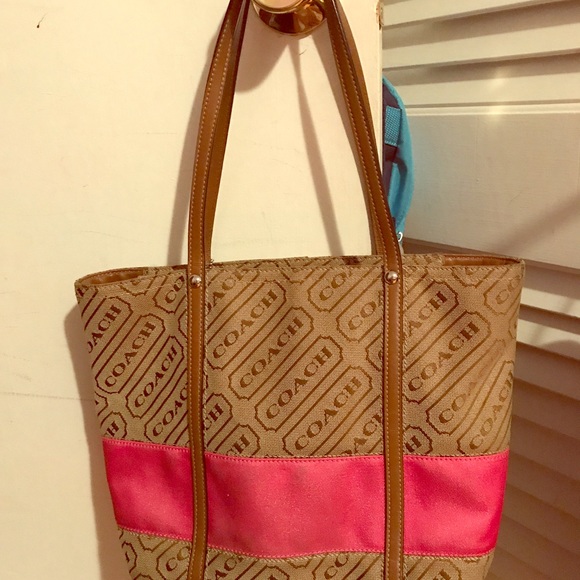Coach handbag - Picture 1 of 2
