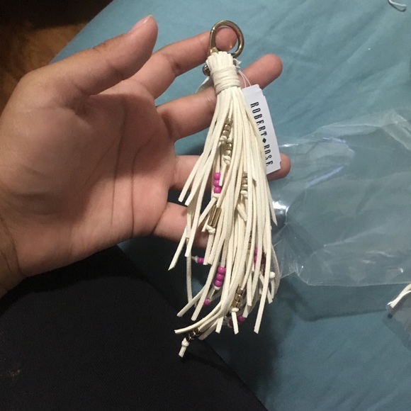 Robert Rose key chain💕 - Picture 2 of 6