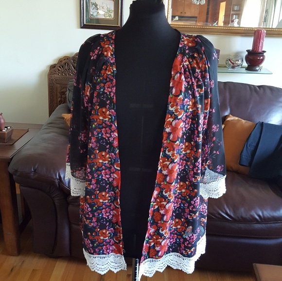 Kimono Robe - Picture 2 of 3