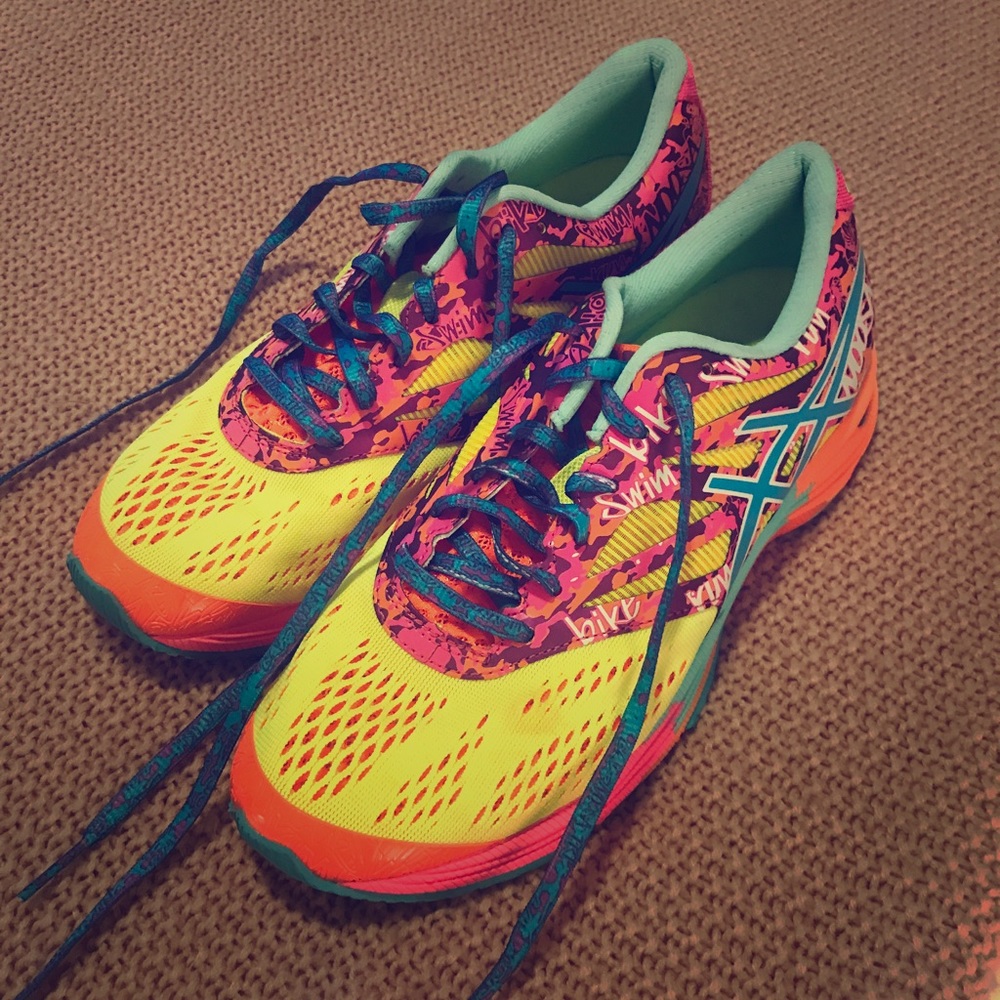 Asics NWOT triathlon shoes. Never worn! Sz 8